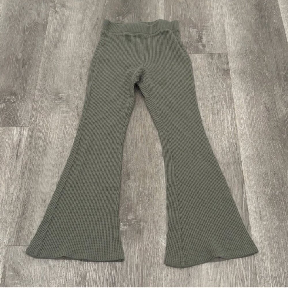 Aerie High Waisted Sage Green Waffle Knit Flare Pants Lounge Womens XS
